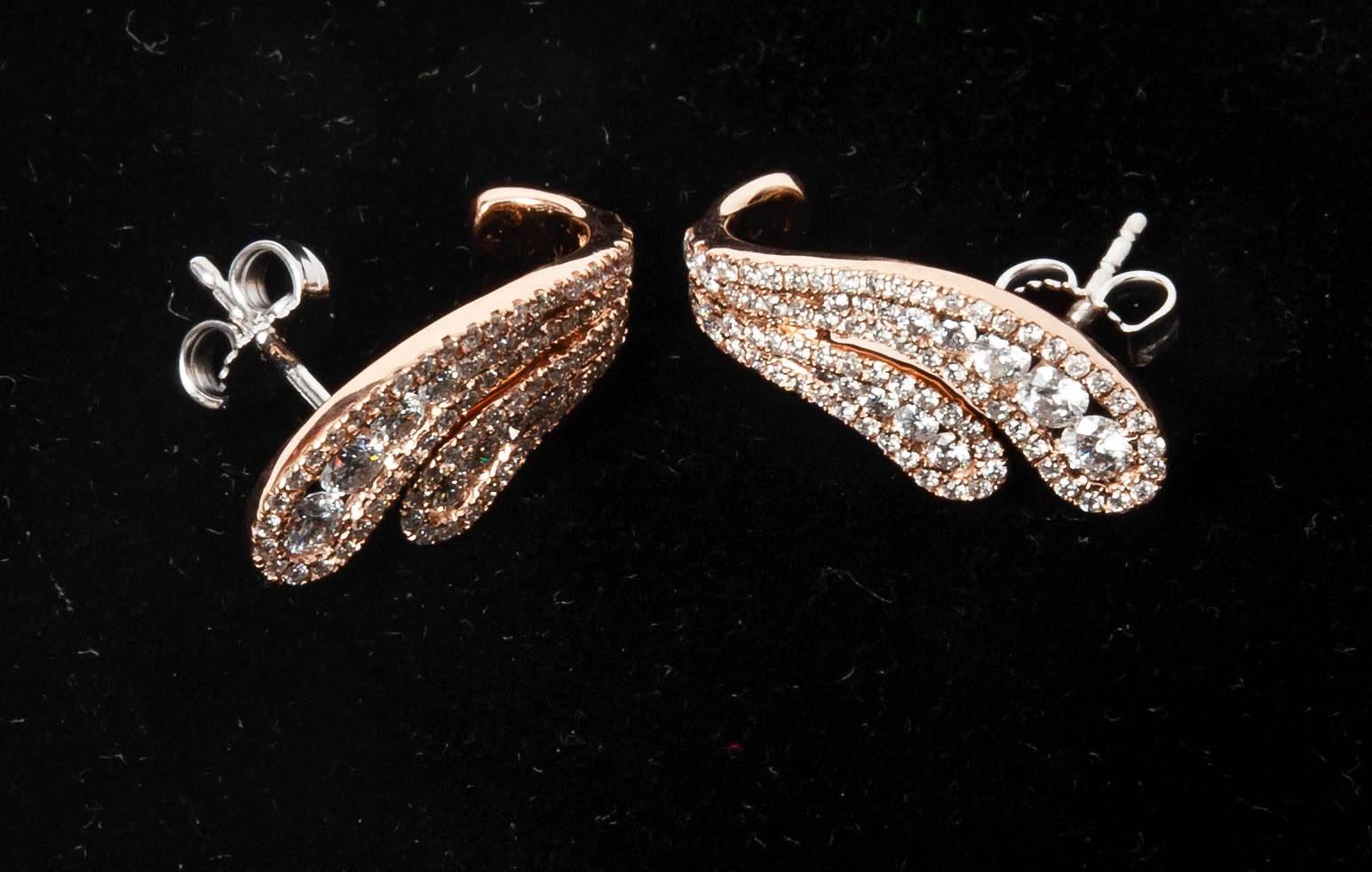 14 kt rose gold pave diamond earrings In New Condition For Sale In Westhampton Beach, NY