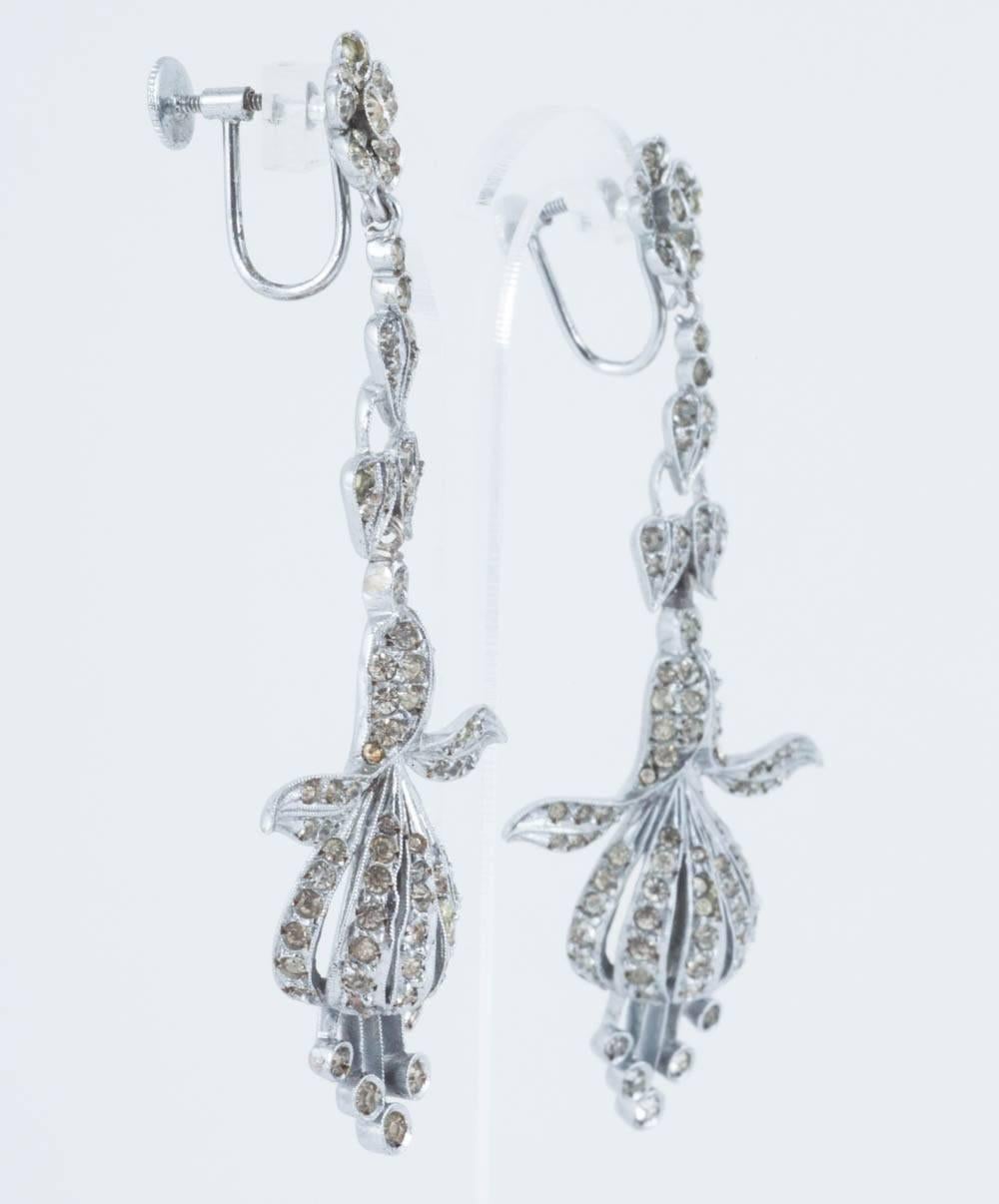 Long Silver and Paste Fuchsia English Drop Earrings, 1930s In Excellent Condition In Greyabbey, County Down