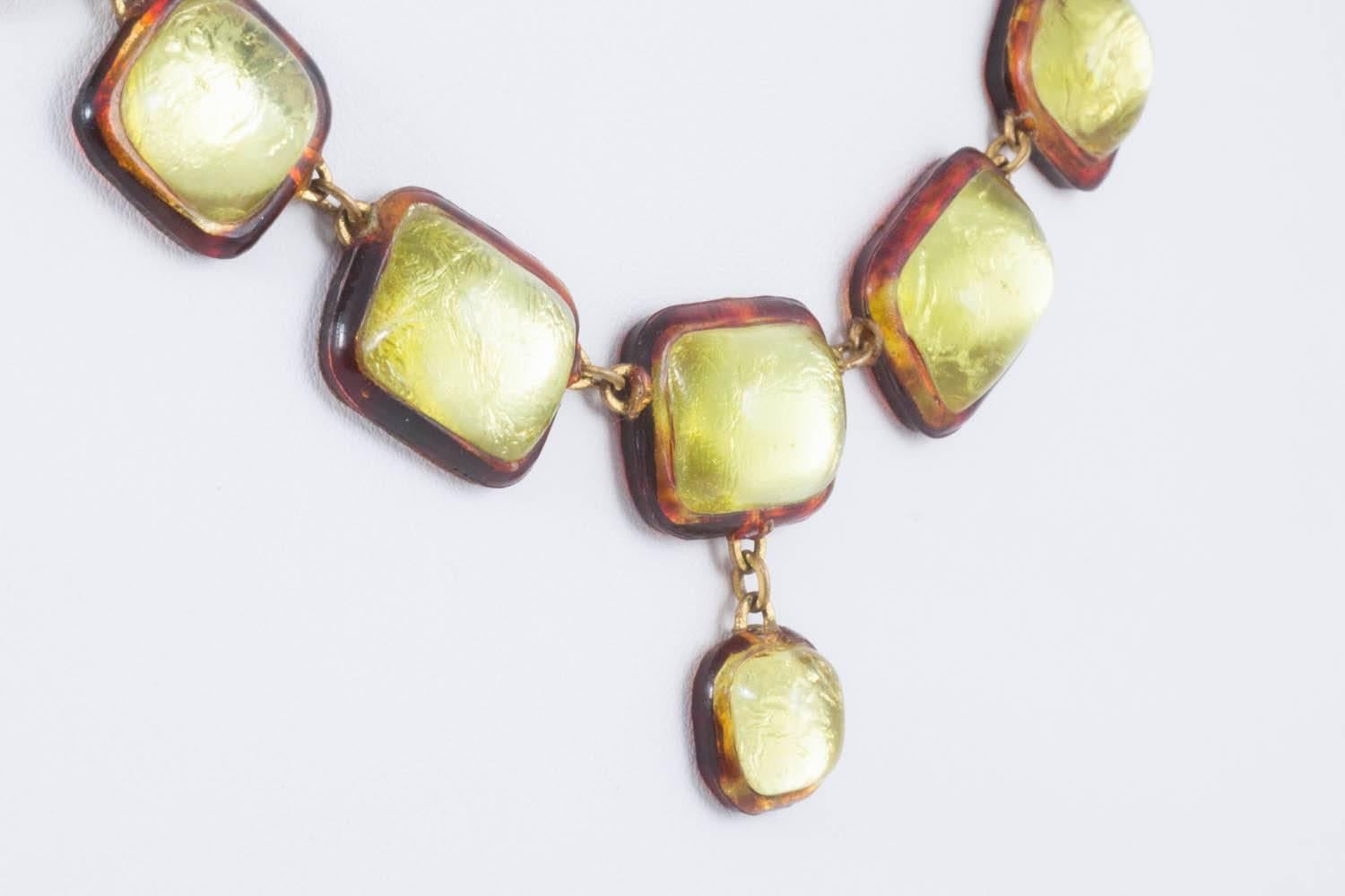 Luminous citrine resin necklace, France, 1960s In Excellent Condition In Greyabbey, County Down