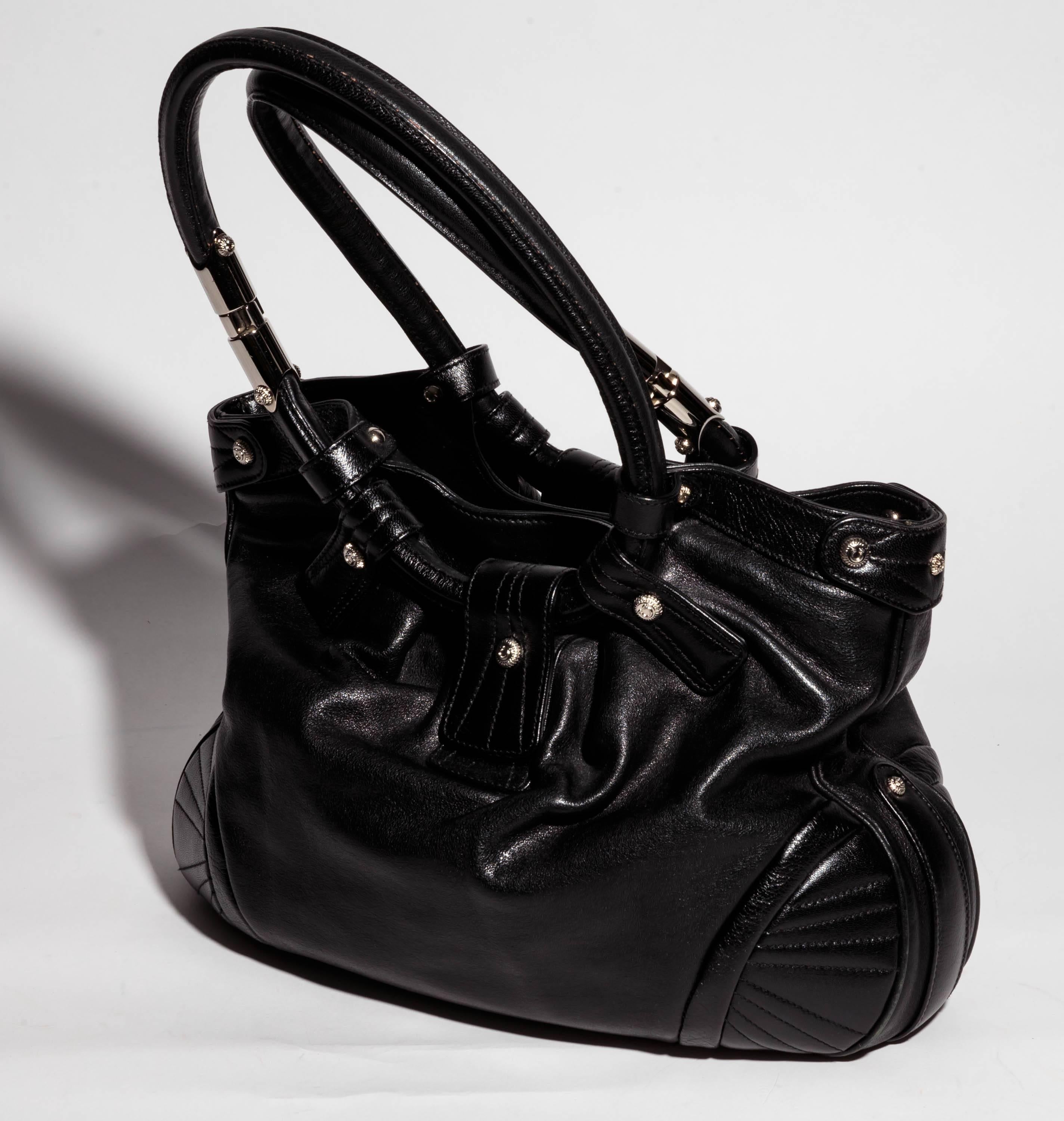 Ferragamo Black Leather Shoulder Bag For Sale 1