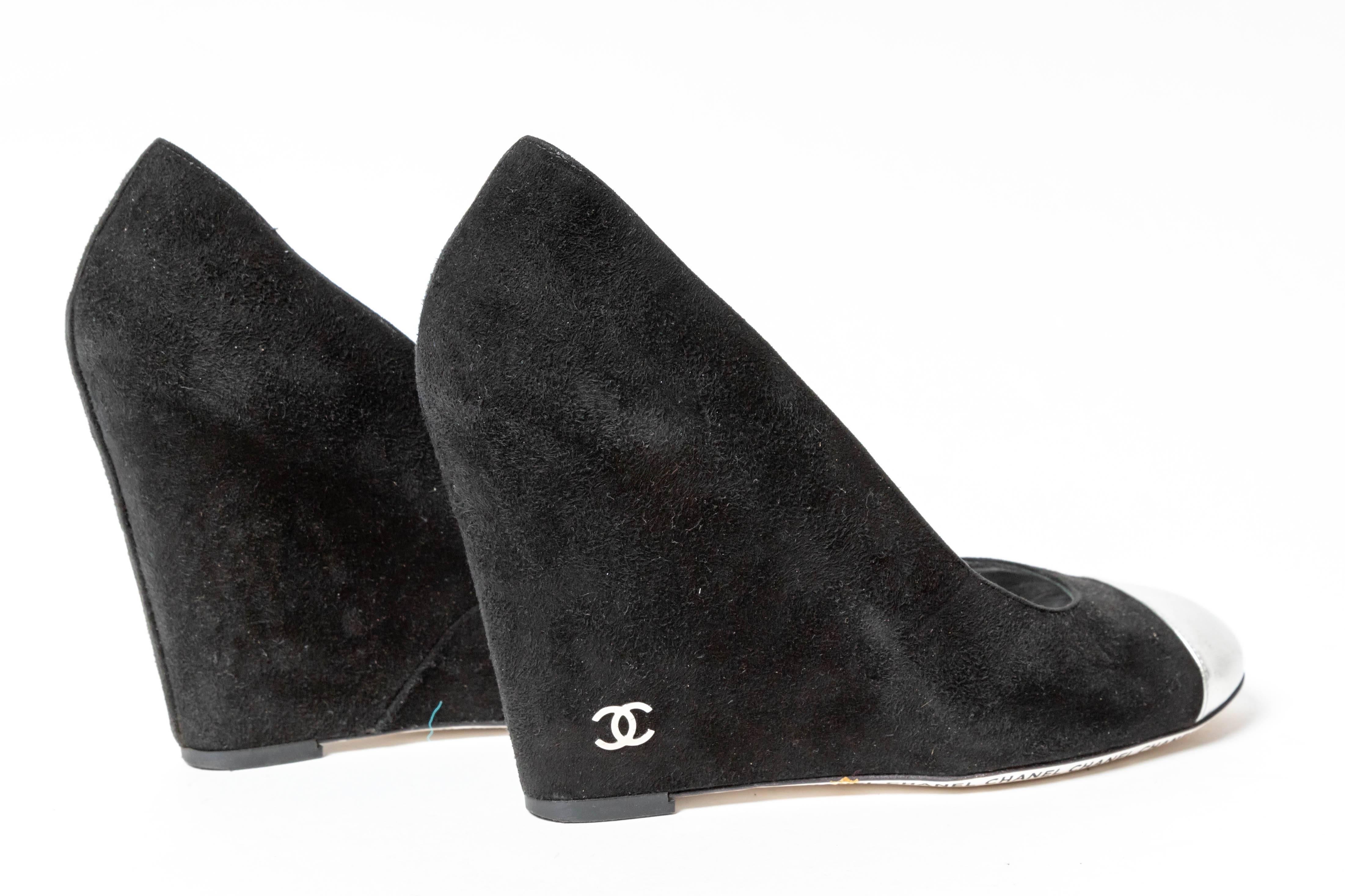 Chanel Silver and Black Suede Wedges - Size 37.5 / 7.5 3