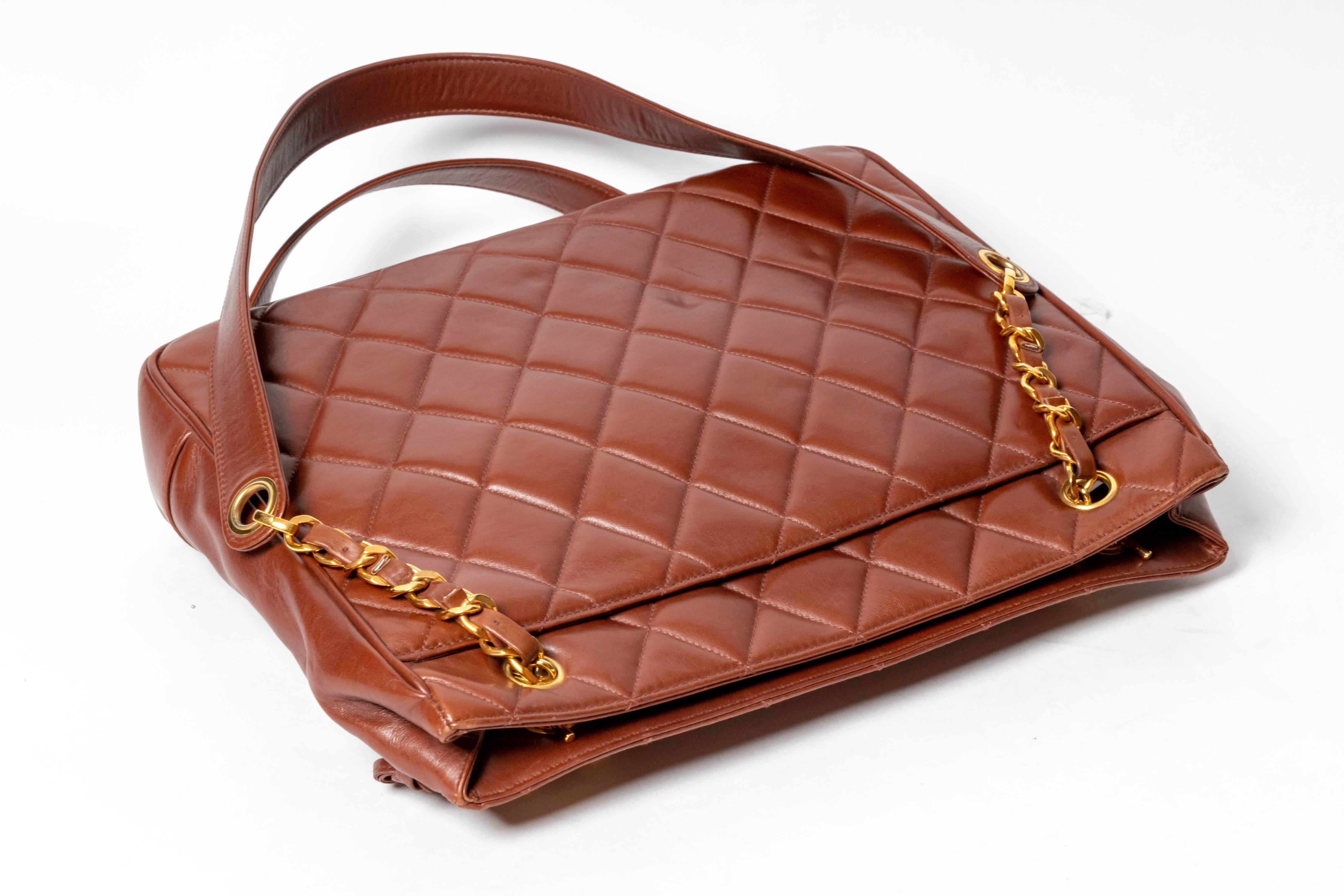 Chanel Brown Lambskin Shoulder Bag, circa 1995 For Sale 2