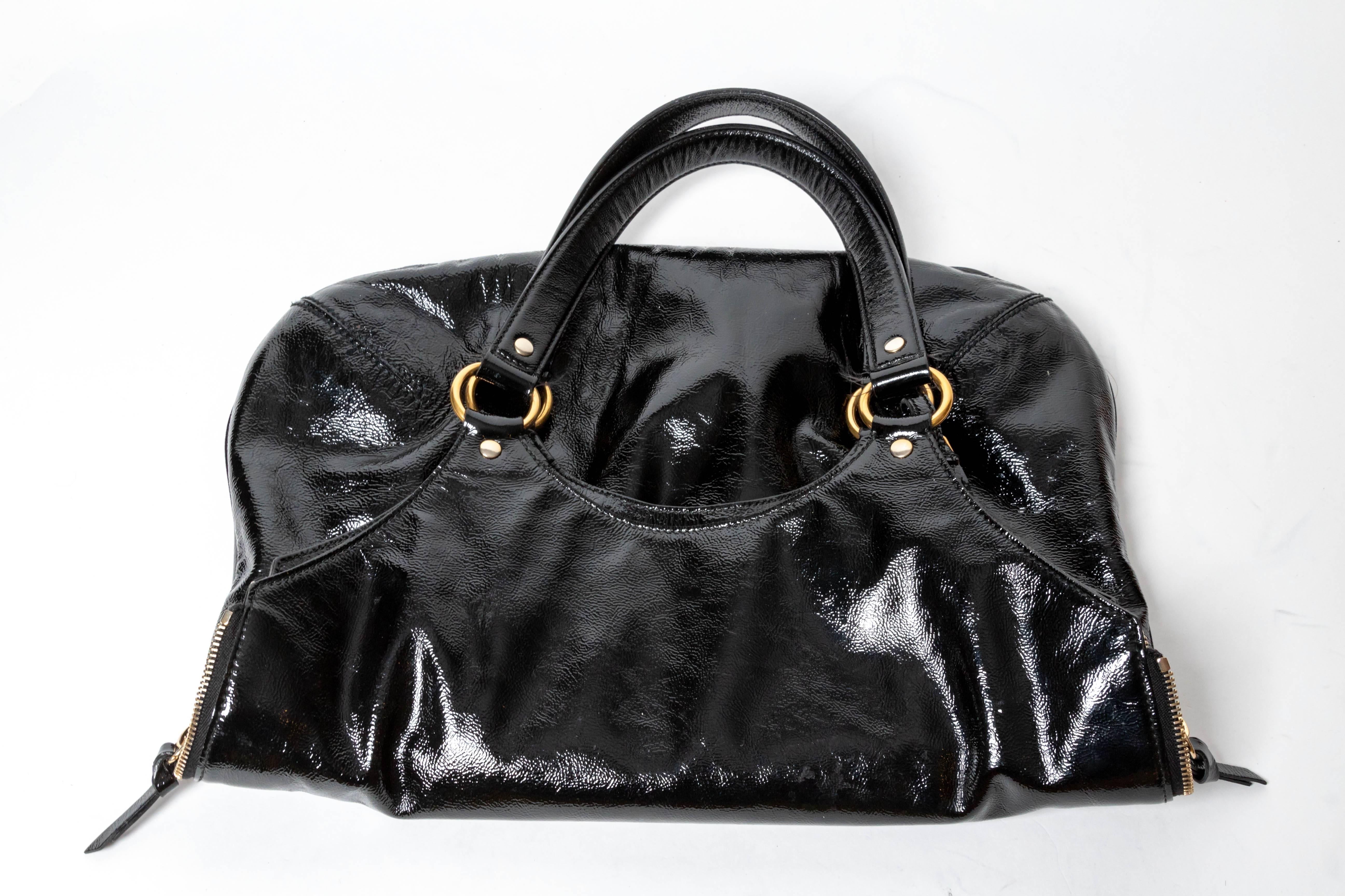 Yves St Laurent Black Patent Tribute Bag -  Very Good Condition For Sale 3