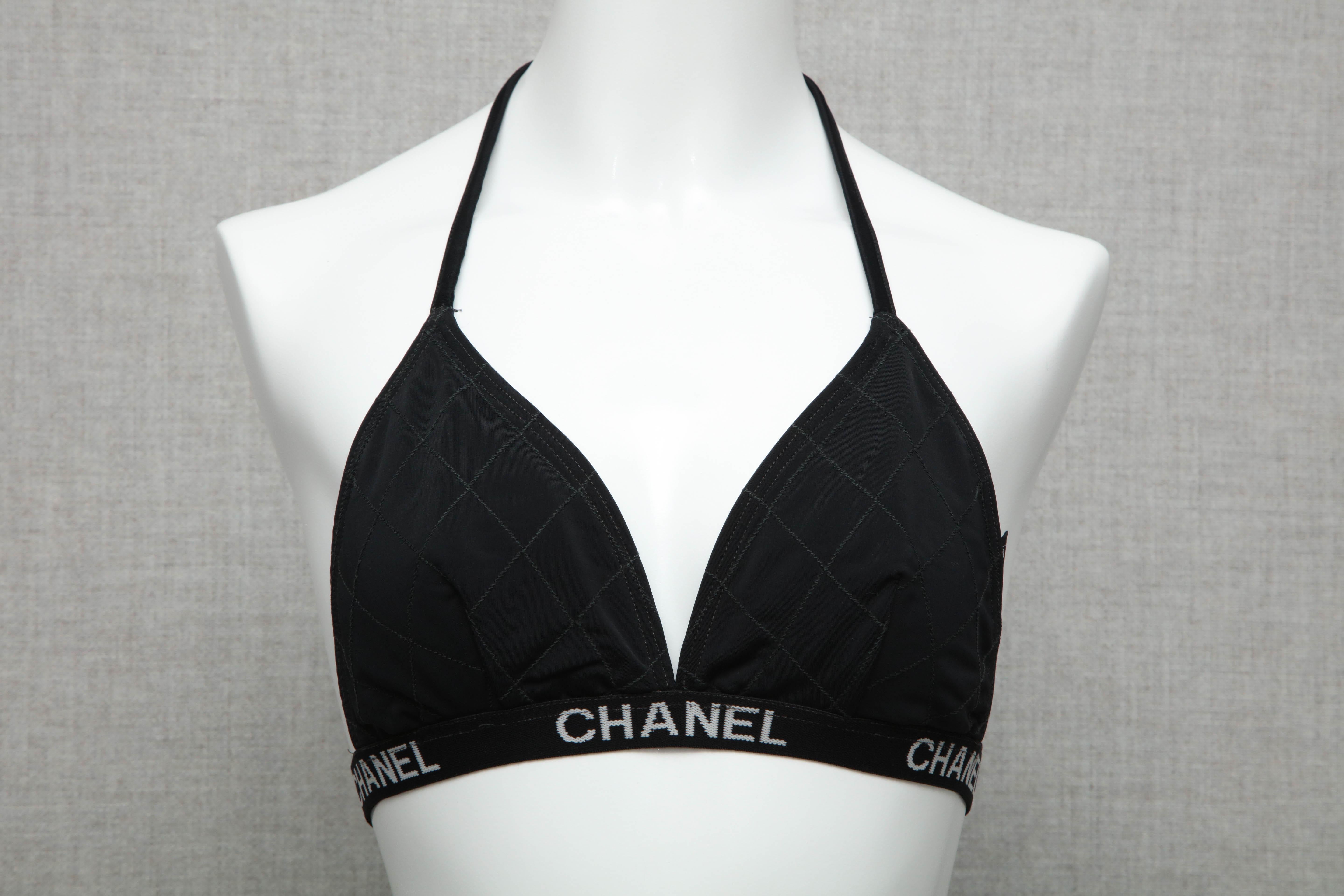 Extremely rare vintage Chanel black bikini in black and white.

Size: 38