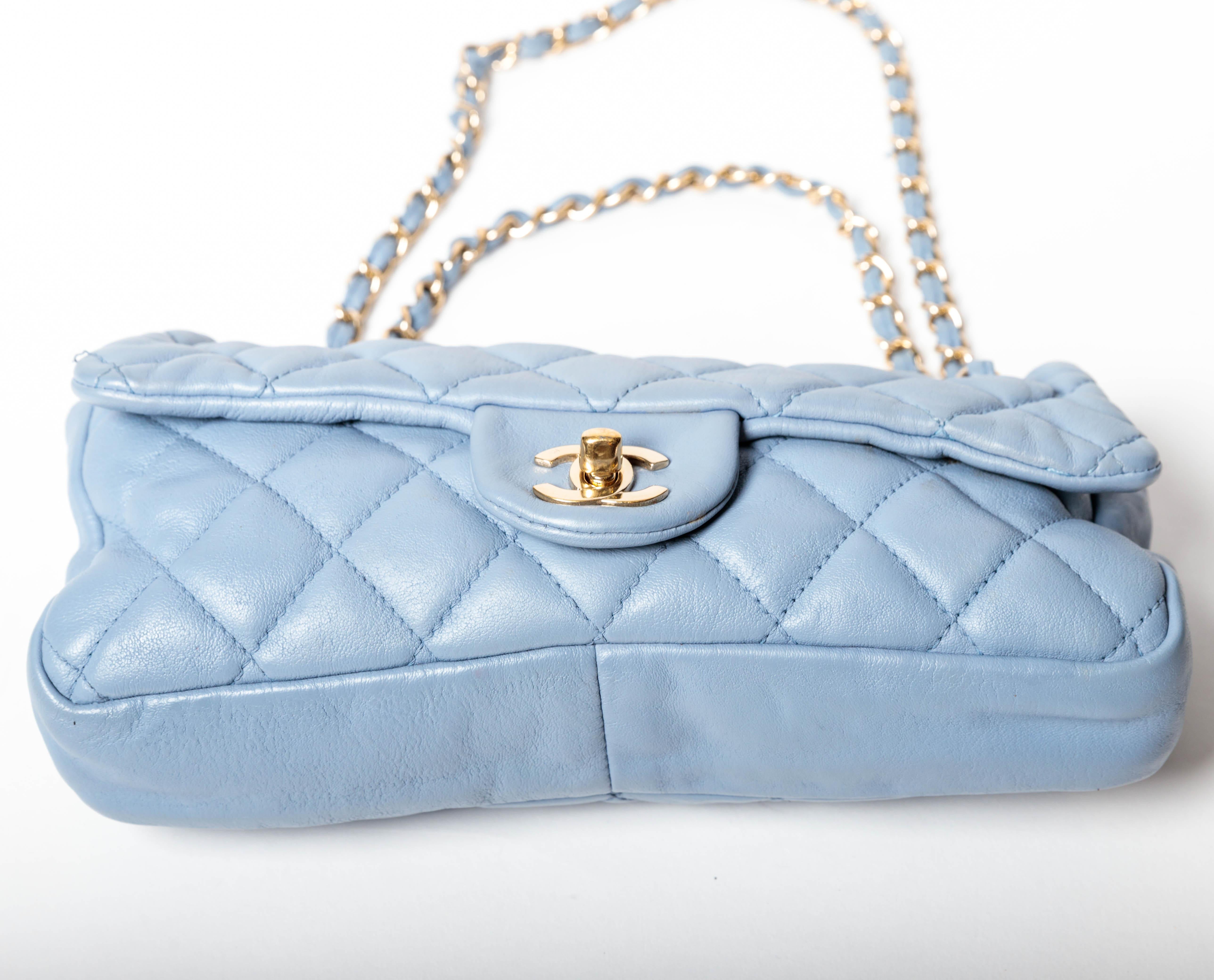 Chanel Powder Blue Single Flap with Gold Hardware - 2005 - 2006 Collection For Sale 2