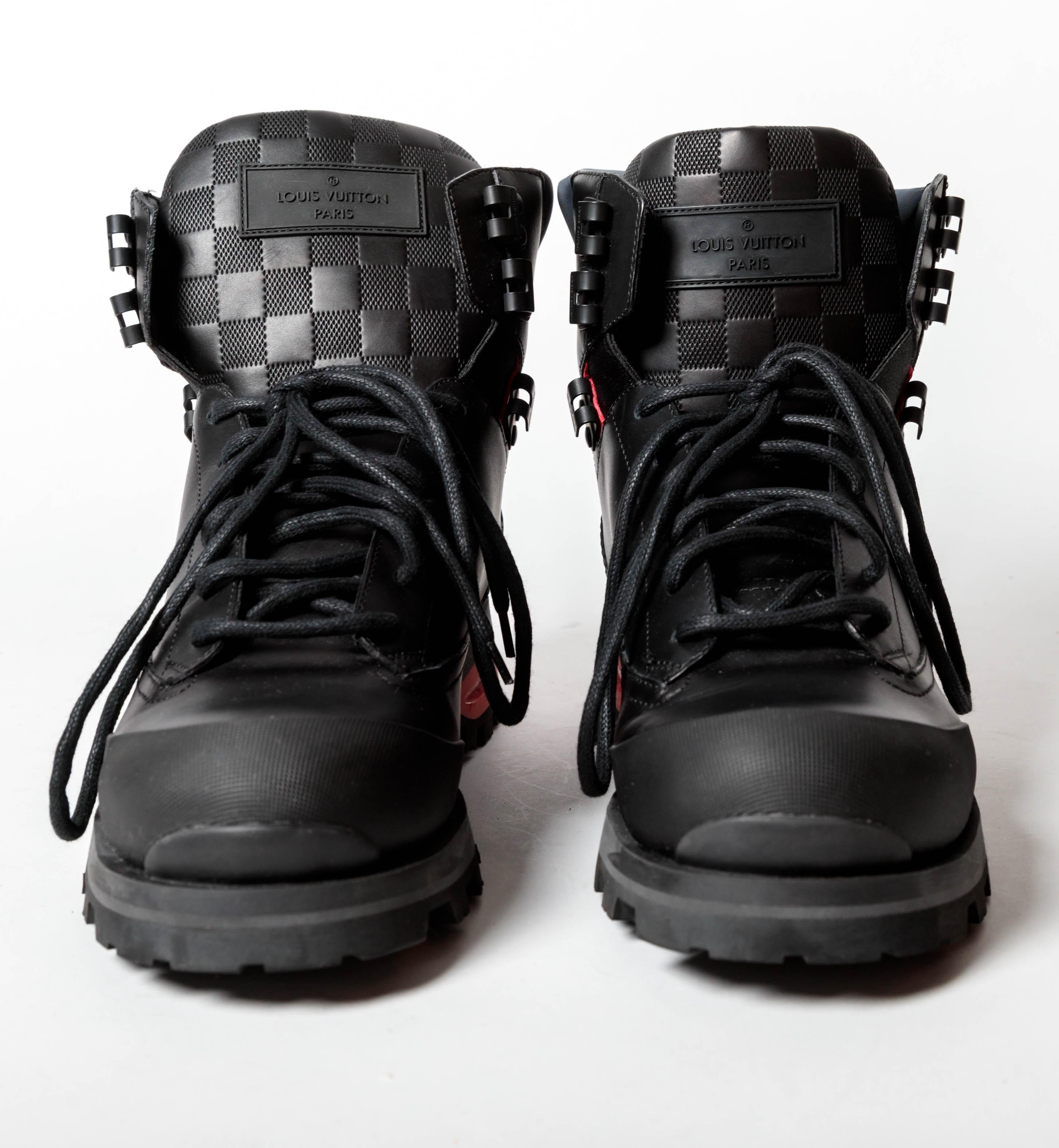 Louis Vuitton Mens Calfskin Damier Blizzard Ankle Boots in Black - Size 8.5 2