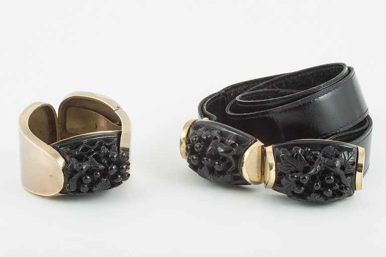 Vintage 30s Galalith Bracelet Carved Casein Clamper French Bakelite