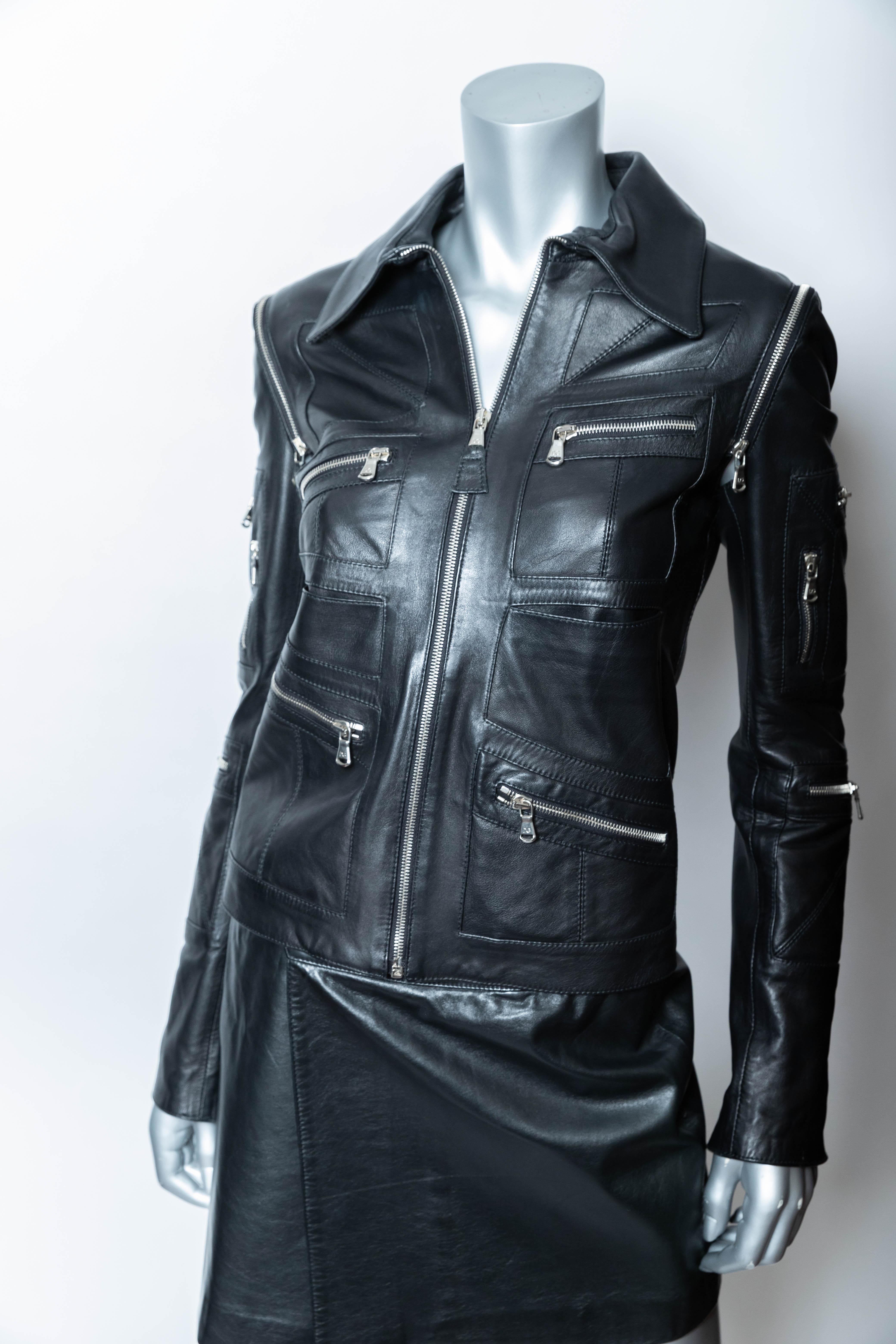 Dolce & Gabbana Black Leather Jacket with Detachable Sleeves For Sale 3