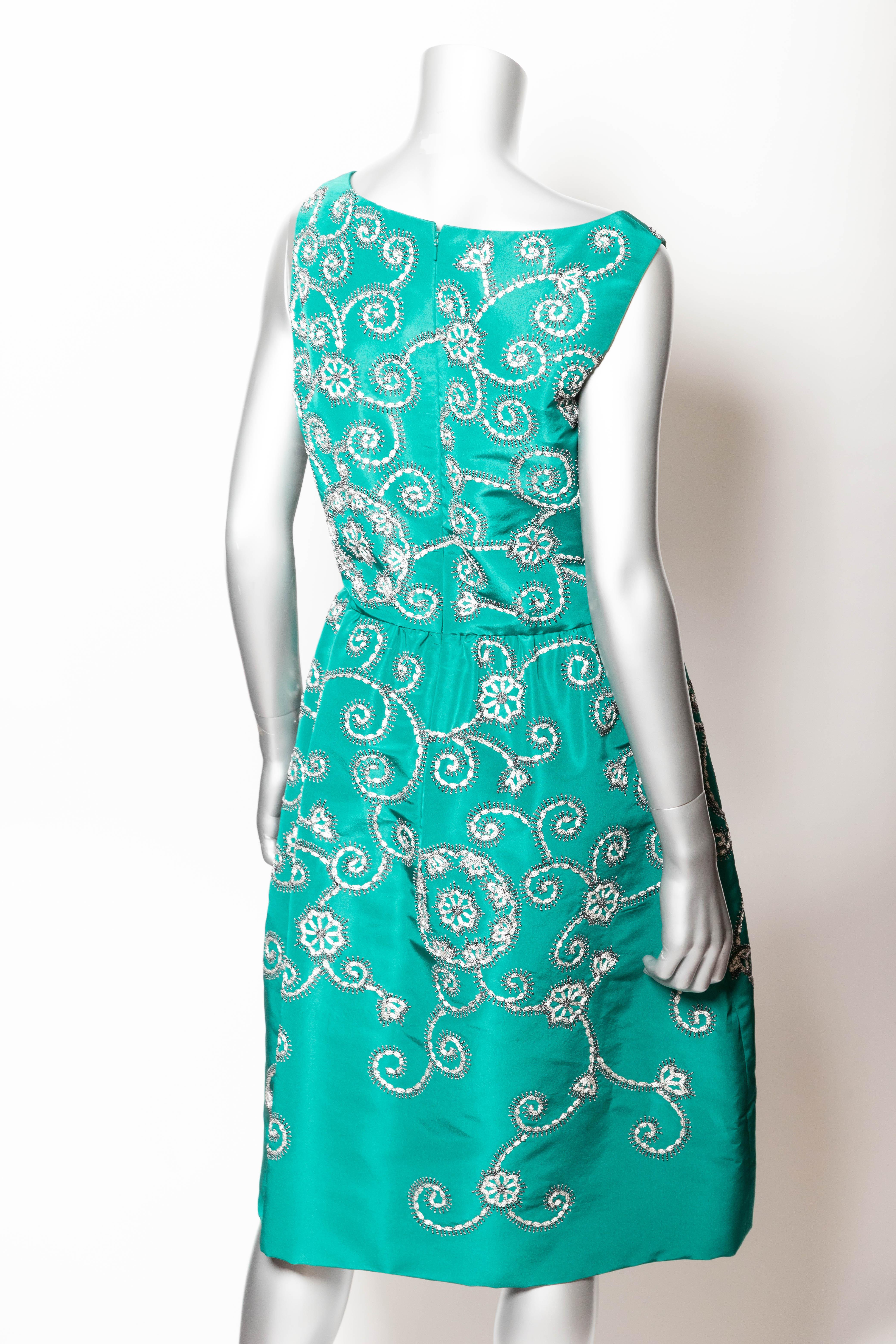 Blue Oscar de la Renta Beaded Cocktail Dress - Size 12 For Sale