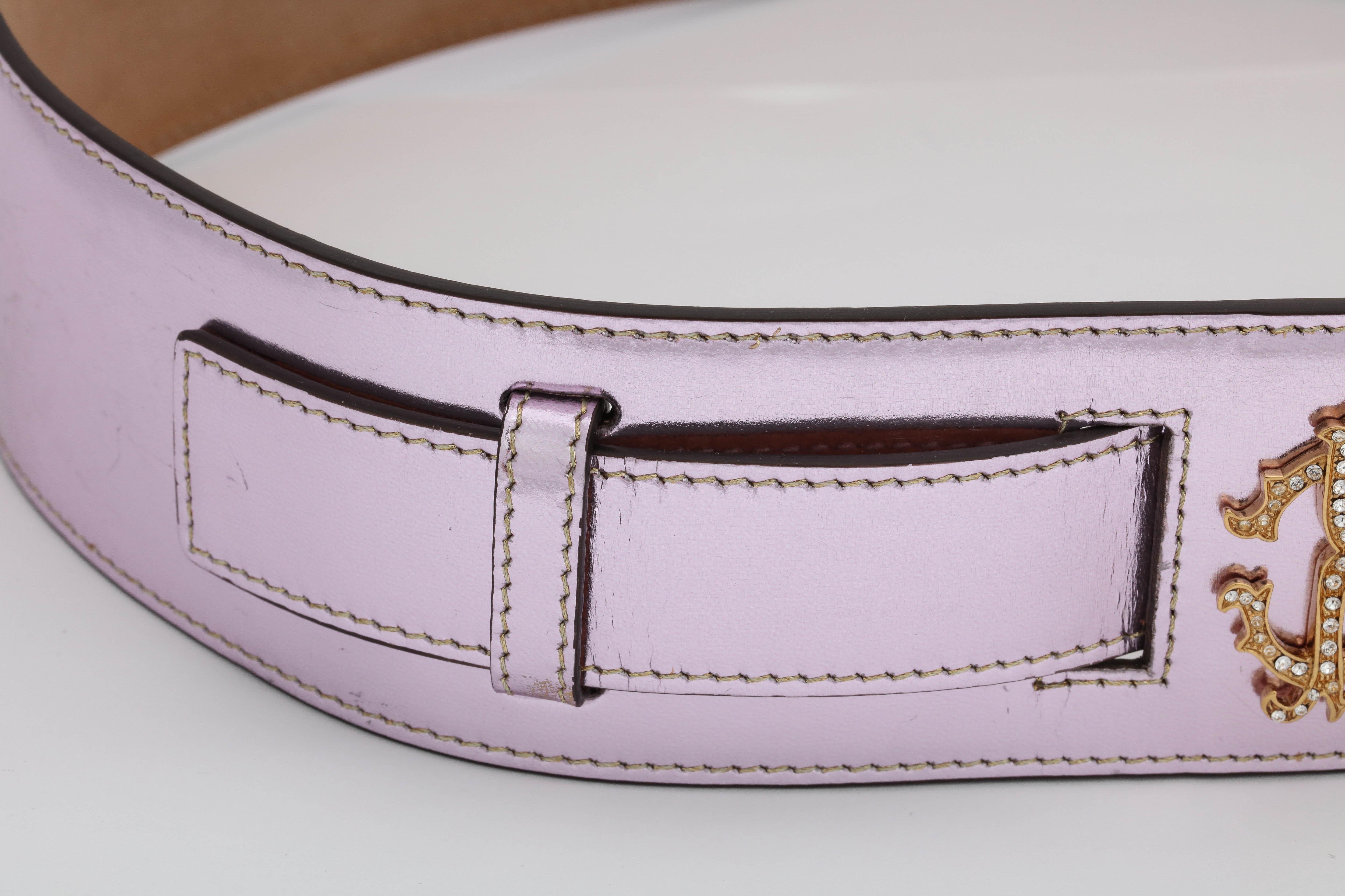 Roberto Cavalli Beautiful Metalic Pink Leather Belt In Good Condition For Sale In Chicago, IL