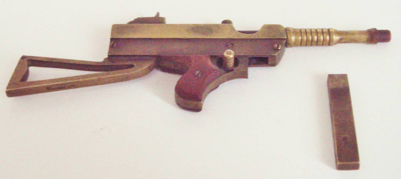 Outsider Art Exquisite Trench Art Miniature Brass and Wood Thomson M1928A Sub Machine Gun For Sale