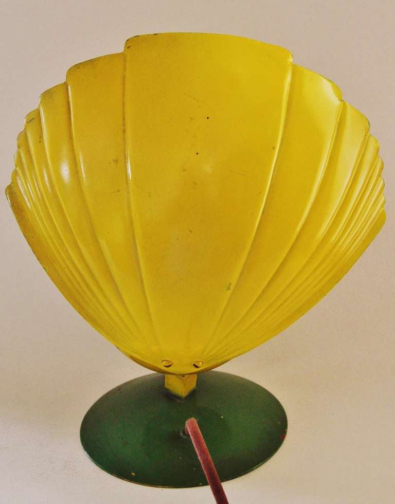 Very Rare American Art Deco Peacock Table Lamp attributed to the Miller Lighting Company. 2