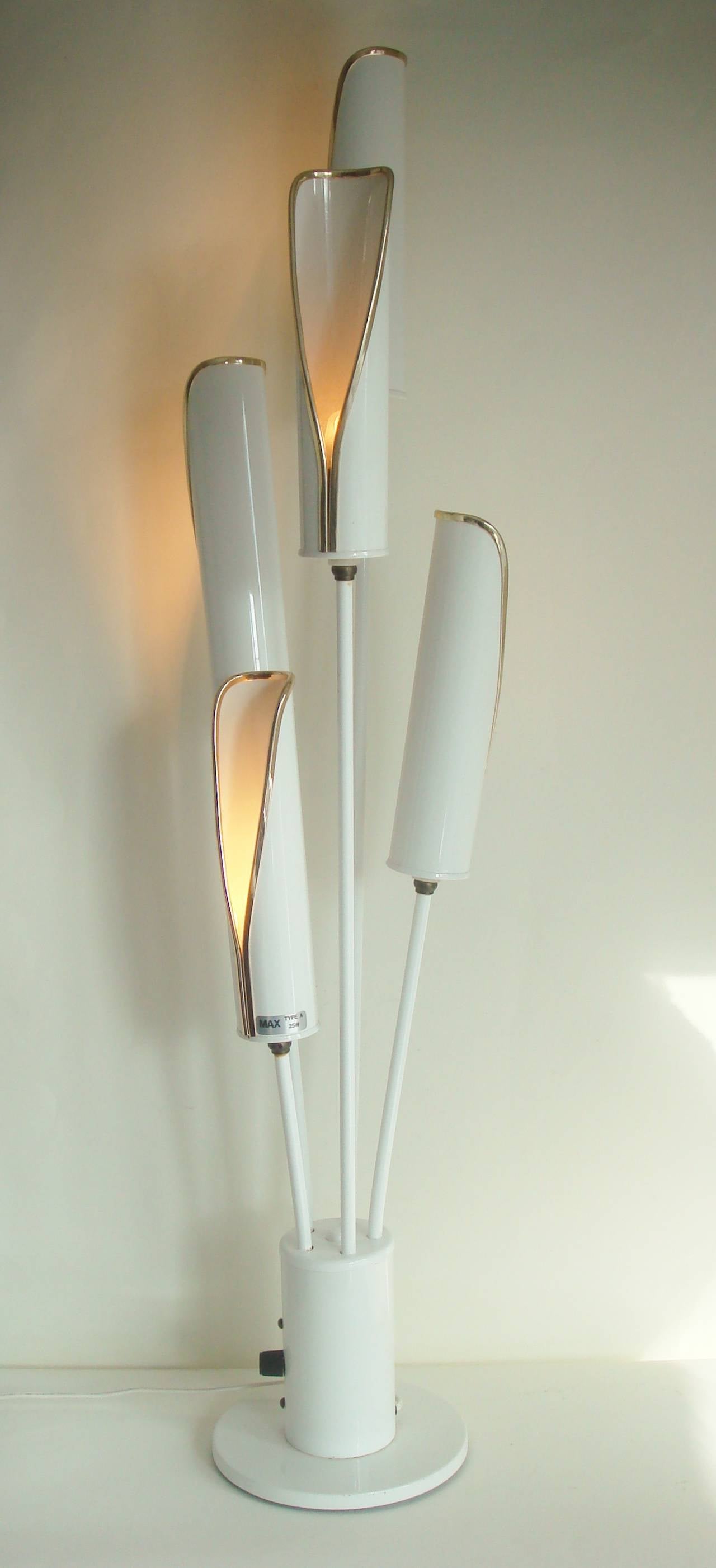 Near Mint Pair of 1970s Italian White Enamel and Brass Bulrush Table Lamps. For Sale 2