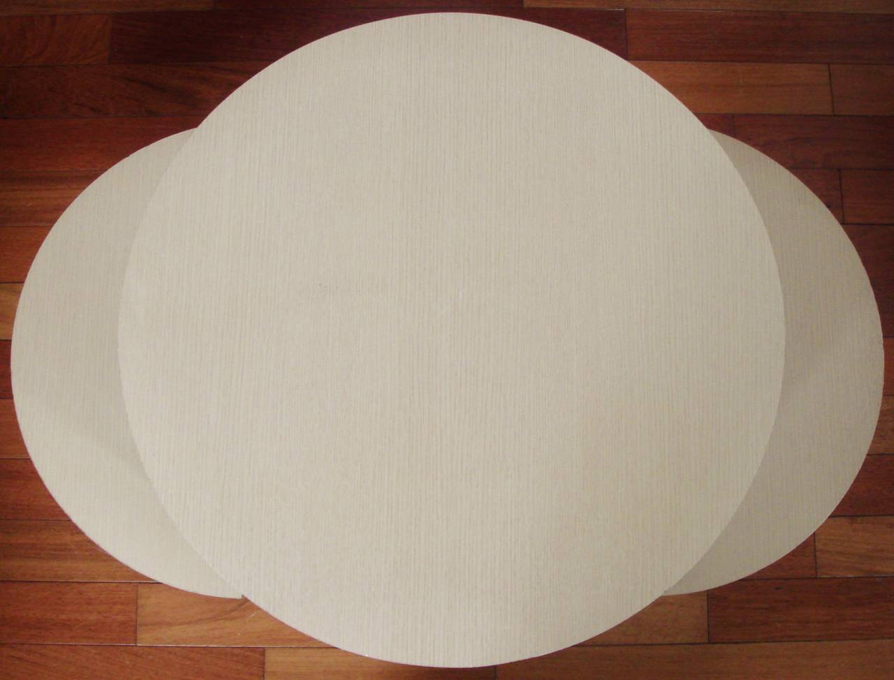 Rare American Mid-Century Modern Two-Tier, Two-Tone Coffee Table In Good Condition In Port Hope, ON