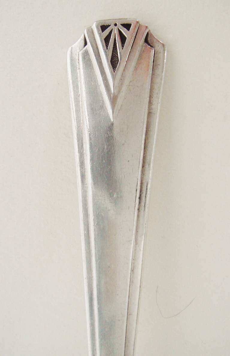 American Art Deco Oneida Deauville Flatware in Original Fitted Cutlery Canteen 3