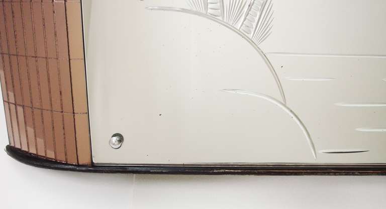 British English Art Deco Wall Mirror with Etched Palm Trees and Peach Mirrorflex Sides