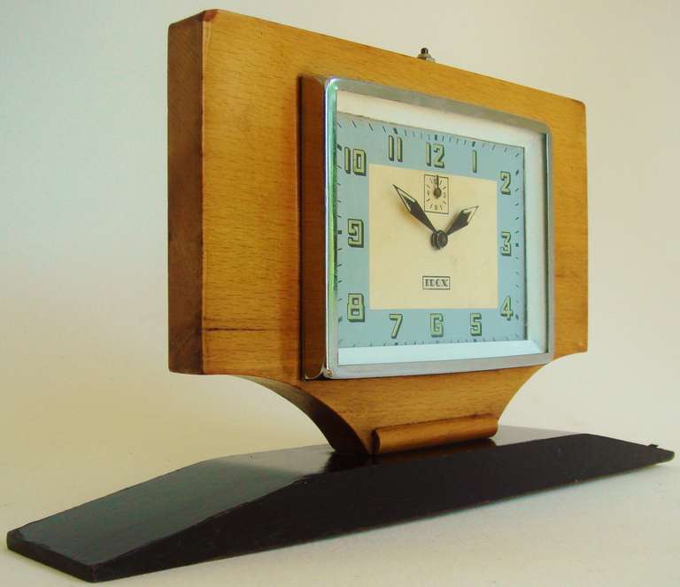 This extreme Art Deco large alarm clock is by IDOX who initially, although they designed and crafted their cases in Israel, had their movements made in Switzerland. However soon after the war's end they repatriated all production and became