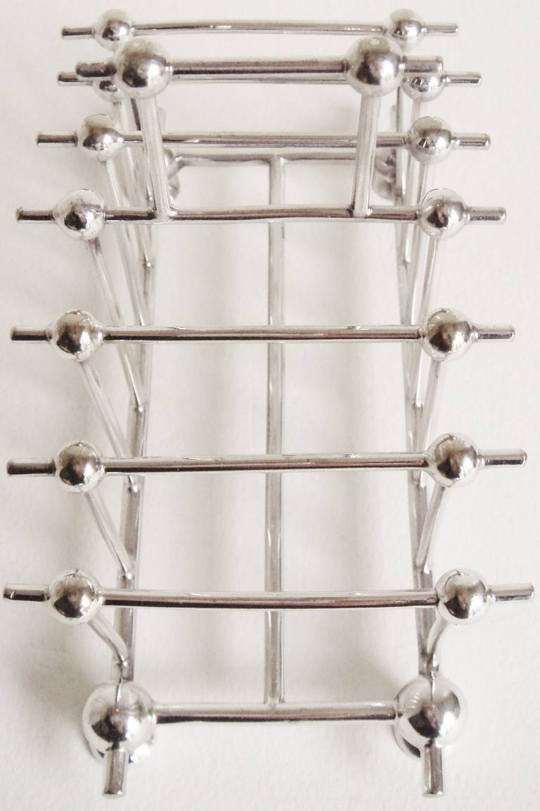English Aesthetic Movement, Silver Plated Toast or Letter Rack In Excellent Condition In Port Hope, ON