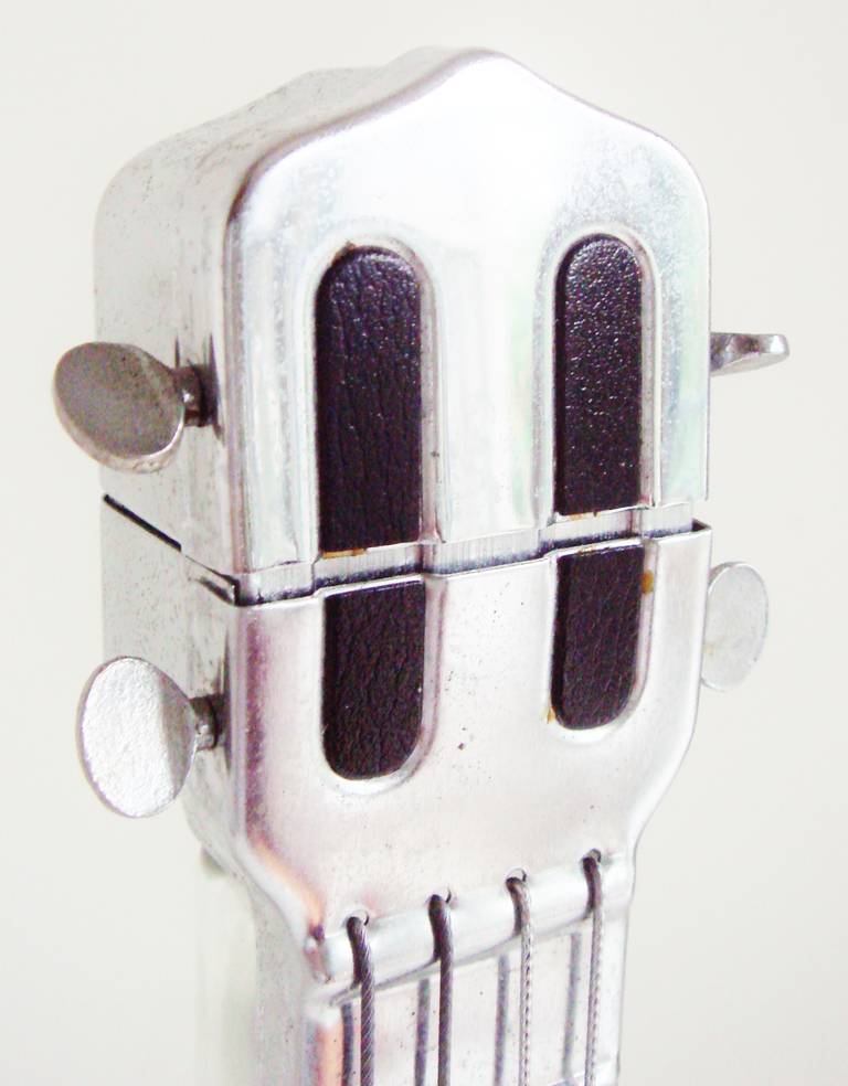 Japanese Export Mid-Century Modern Chrome Banjo Figural Decanter and Music Box For Sale 2