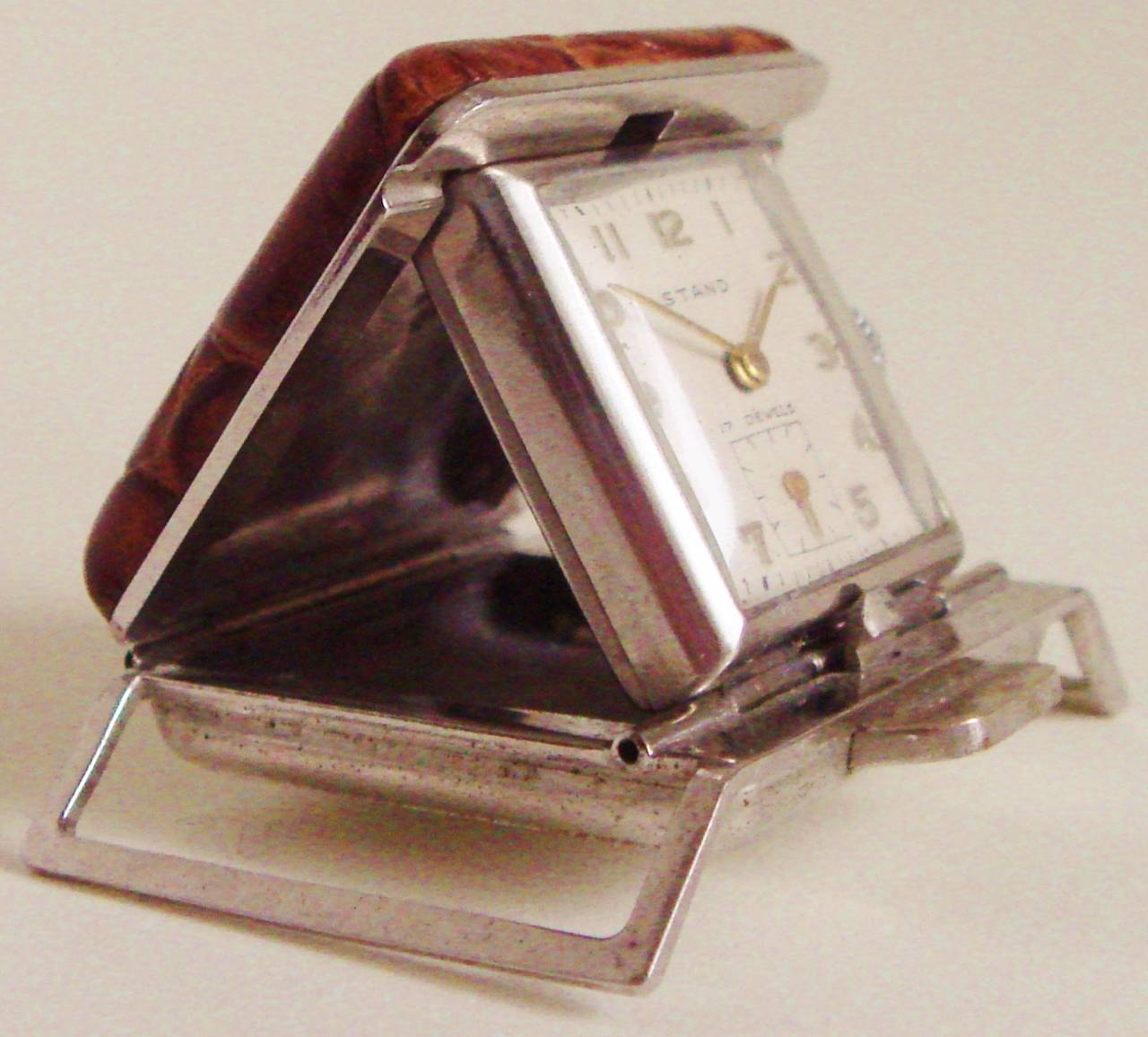 American Mid-Century Modern Chrome and Faux Crocodile Leather Sports Belt Watch For Sale 1