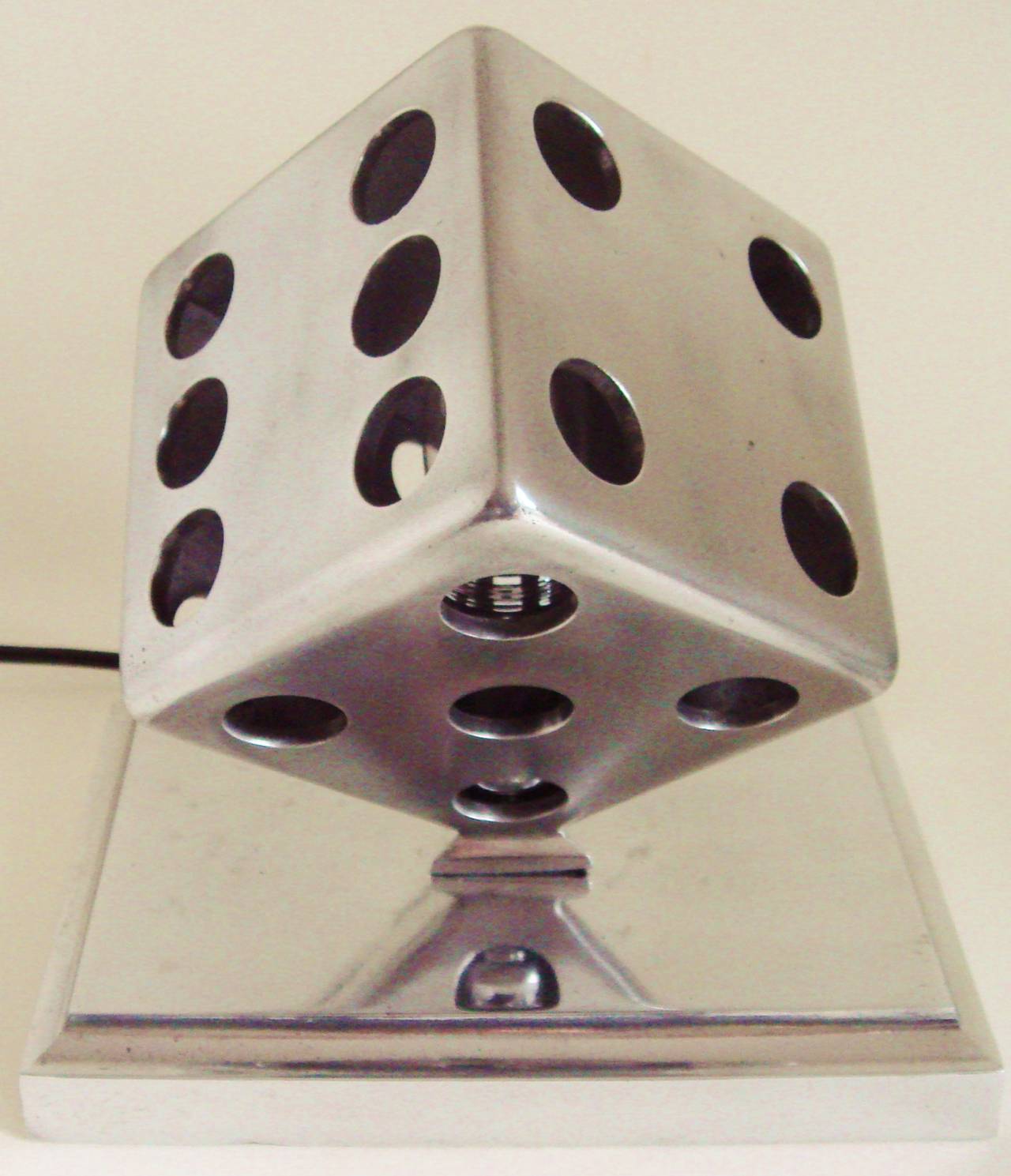 dice light