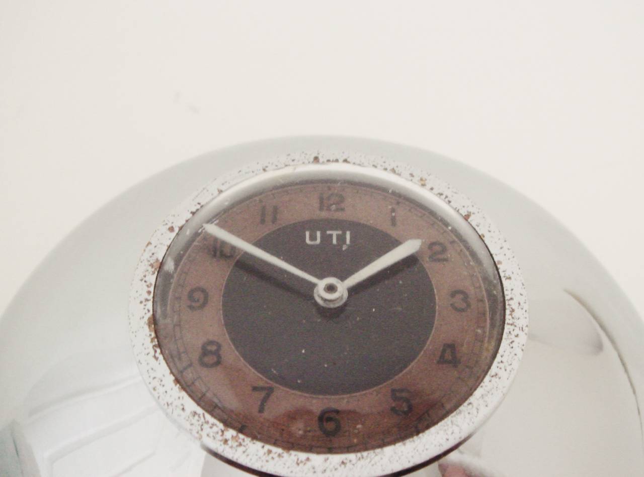 French Art Deco Chrome-Plated Covered, Saturn Bonbon Dish with UTI Paris Clock For Sale 2