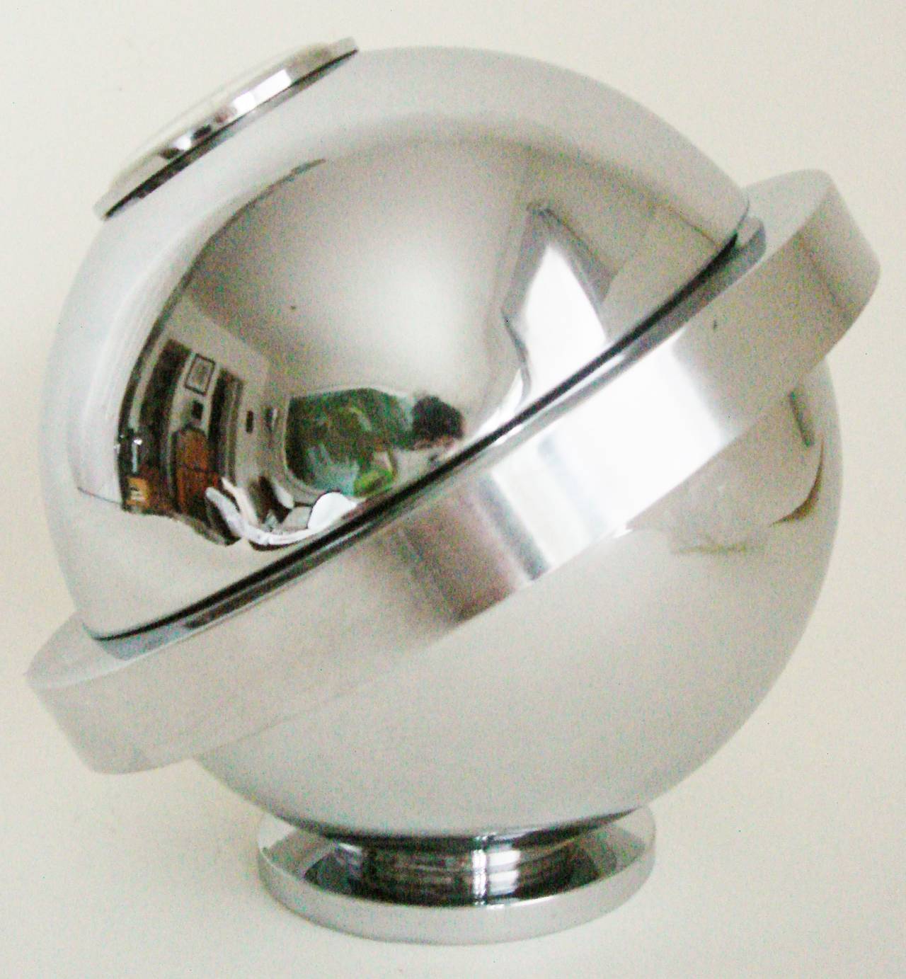 French Art Deco Chrome-Plated Covered, Saturn Bonbon Dish with UTI Paris Clock For Sale 1