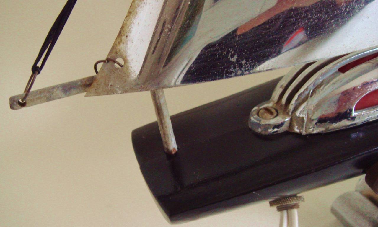 American Art Deco Streamline Figural Sail Boat Table Lamp For Sale 3