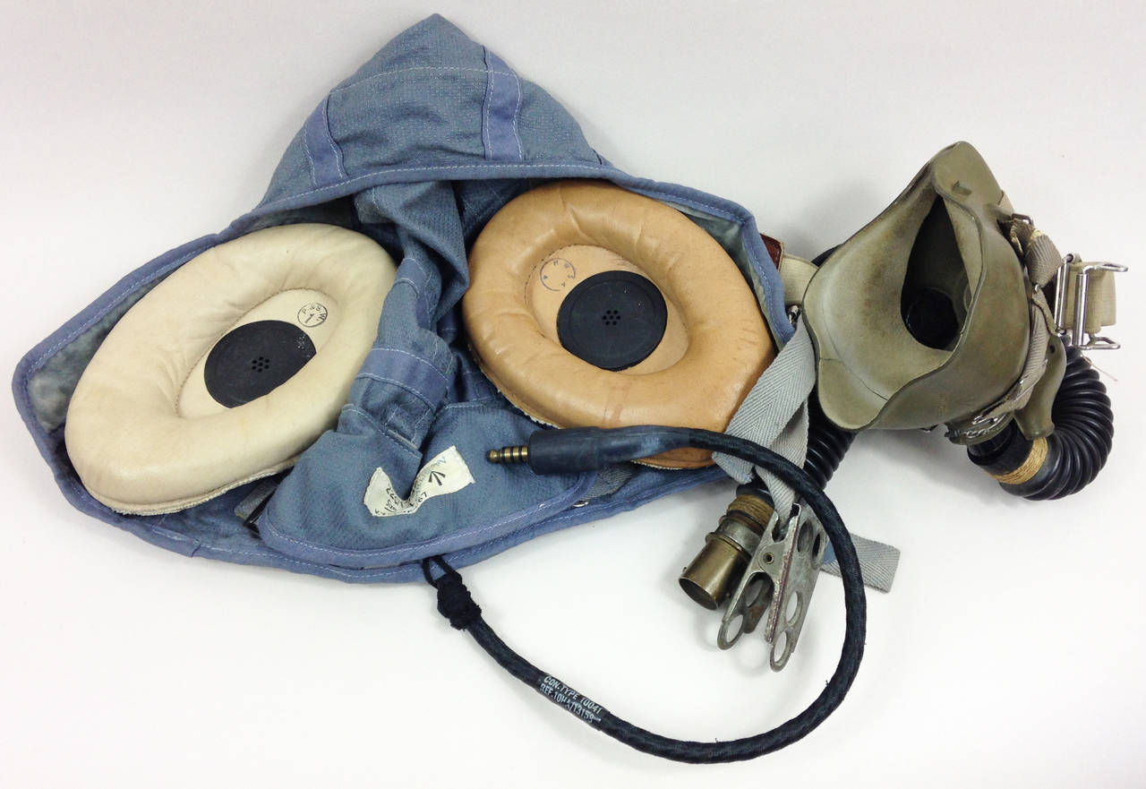 Early Jet Age Pilot's Head Set of the Royal Air Force 4