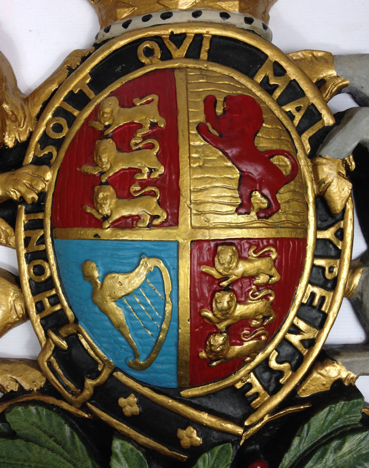 Hand Painted Queen Elizabeth II Era British Royal Coat of Arms In Fair Condition In Glamis, Angus