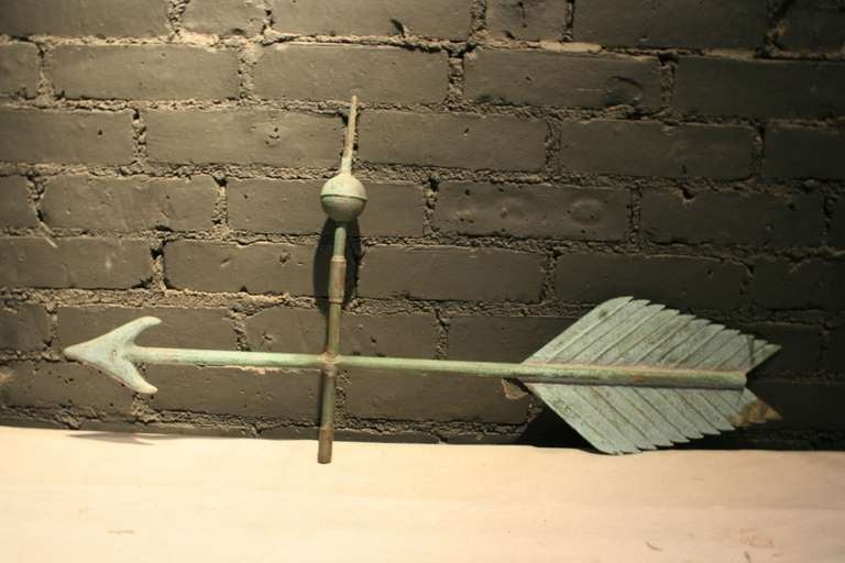 Beautiful old weathervane arrow, circa 1890. Beautiful verdigris and design especially on the feathers.