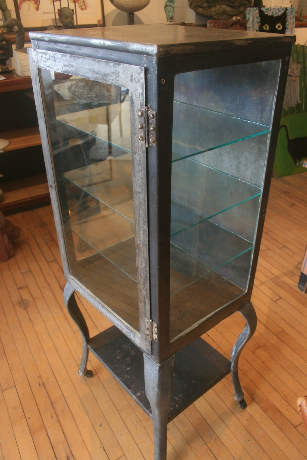 Beautiful Steel Medical or Doctor's Cabinet, circa 1900 In Excellent Condition In North Beninngton, VT