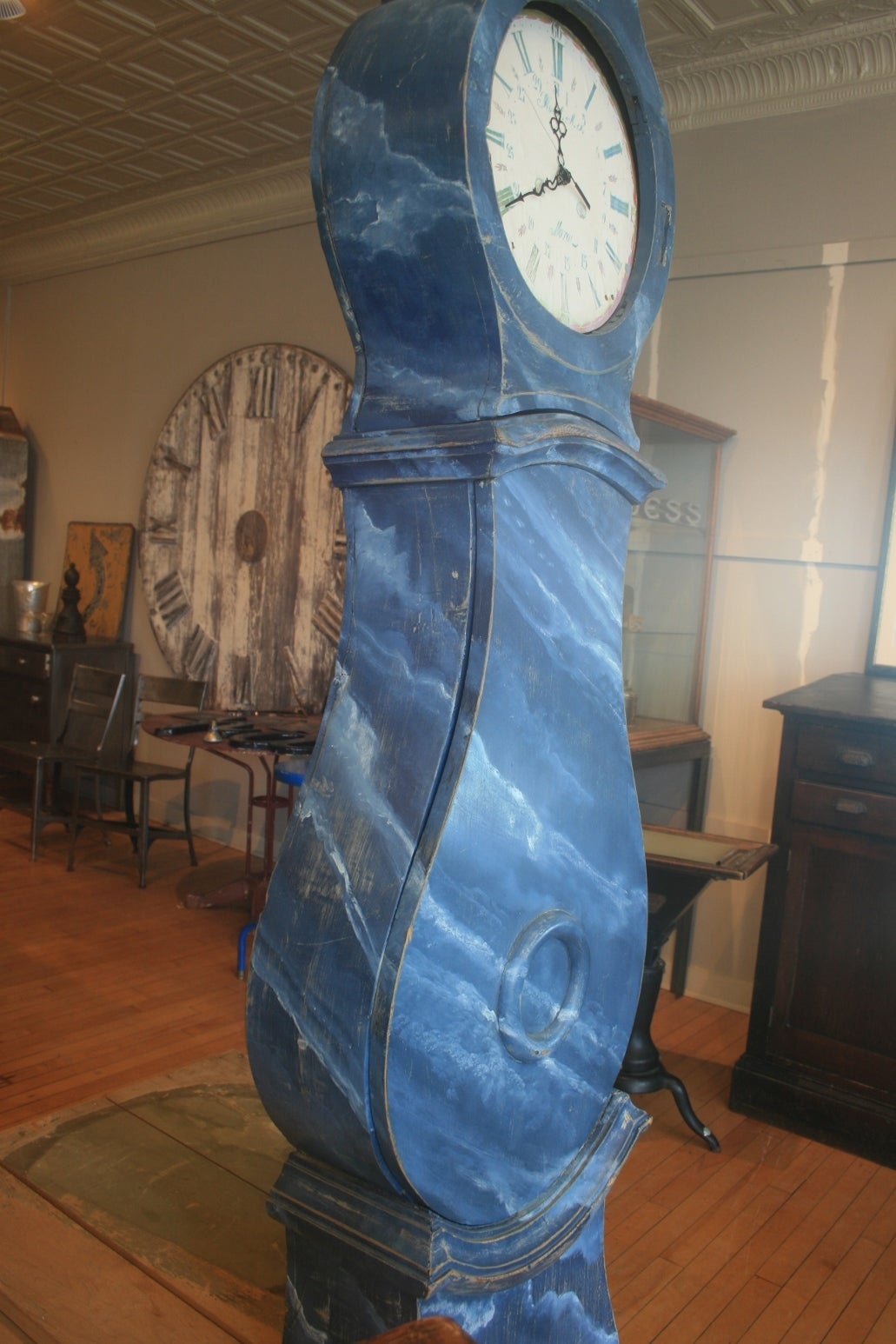 Swedish Gustavian Blue Mora Clock, 1810 In Excellent Condition For Sale In North Beninngton, VT