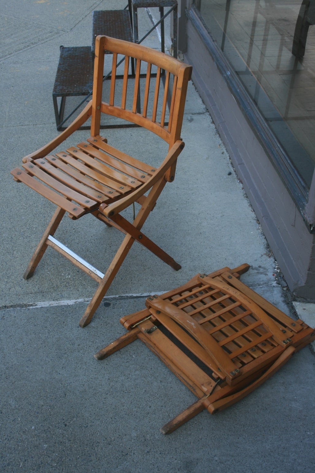 Pair of Italian Deck Chairs 1
