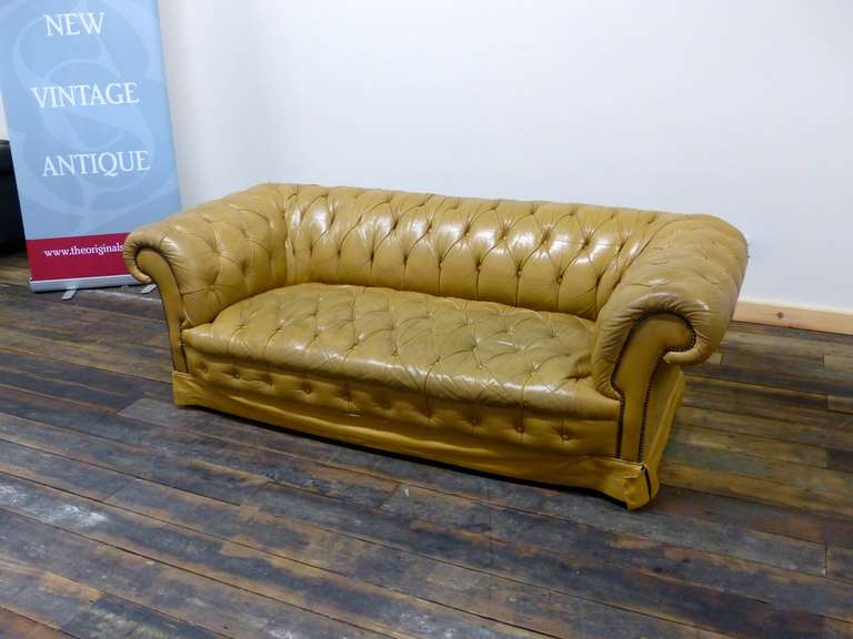 British Rare Fully Buttoned Vintage Tan Chesterfield Sofa, circa 1870 For Sale