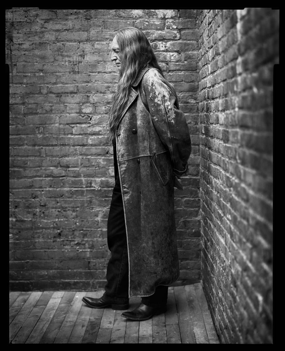 Willie Nelson, New York, NY - Photograph by Mark Seliger