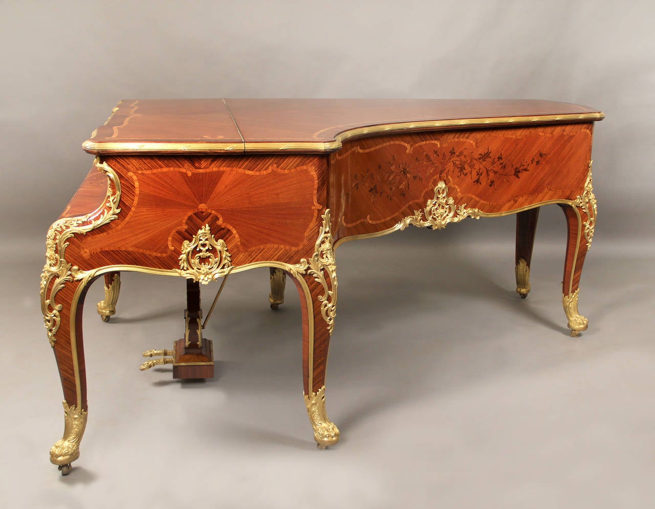 Belle Époque Gilt Bronze-Mounted Marquetry Six-Leg Grand Erard Piano by François Linke