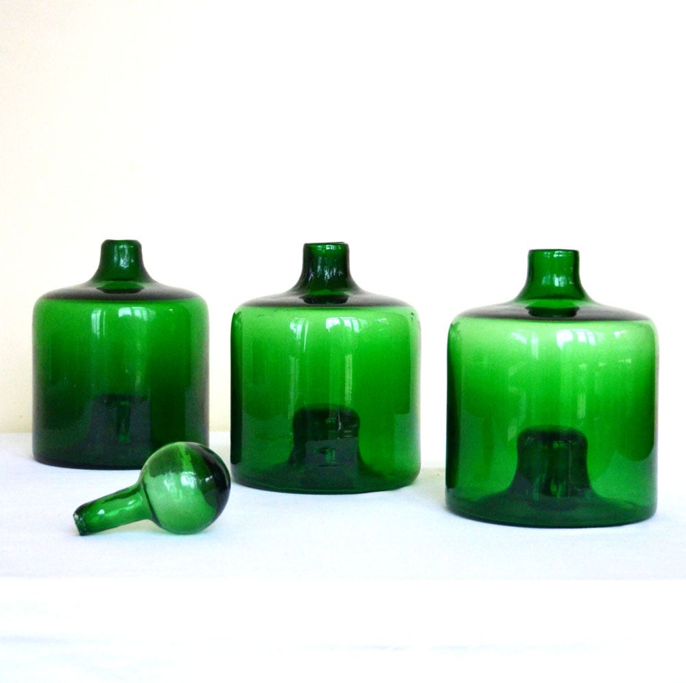Handblown Stacking Decanters by Timo Sarpaneva In Excellent Condition In London, GB