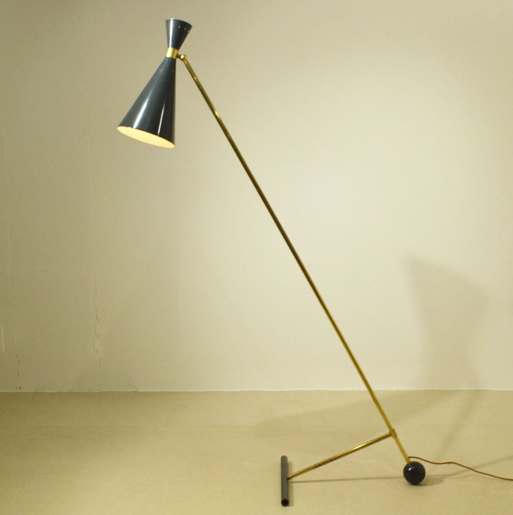 Pair of Italian 1950s Counter Balance Floor Lamps In Good Condition In London, GB