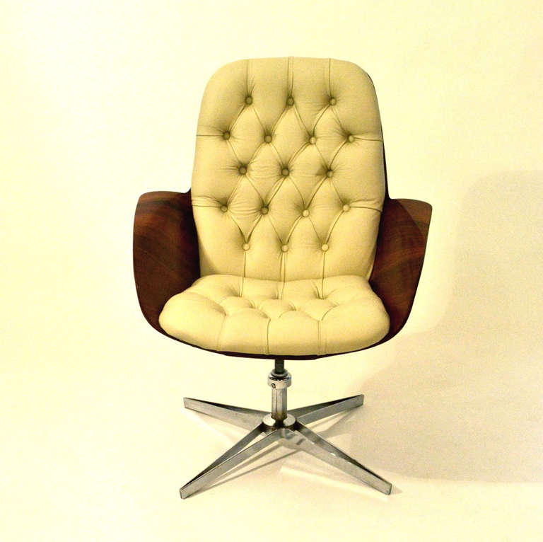 Mid-Century Modern Lounge Chair by George Mulhauser for Plycraft