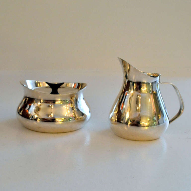 1960s Elegant Danish Silver Plated Tea and Coffee Set by Hans Bunde for Cohr In Good Condition In London, GB