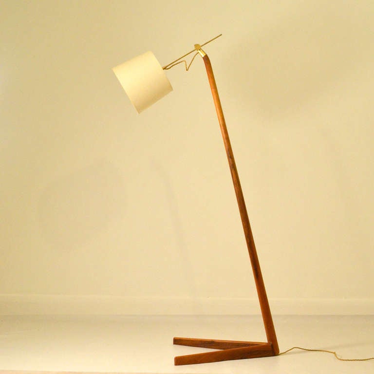 1950's Hand Carved Wooden British Floor Lamp In Good Condition In London, GB