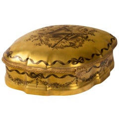 A Gilt Porcelain Keepsake Box