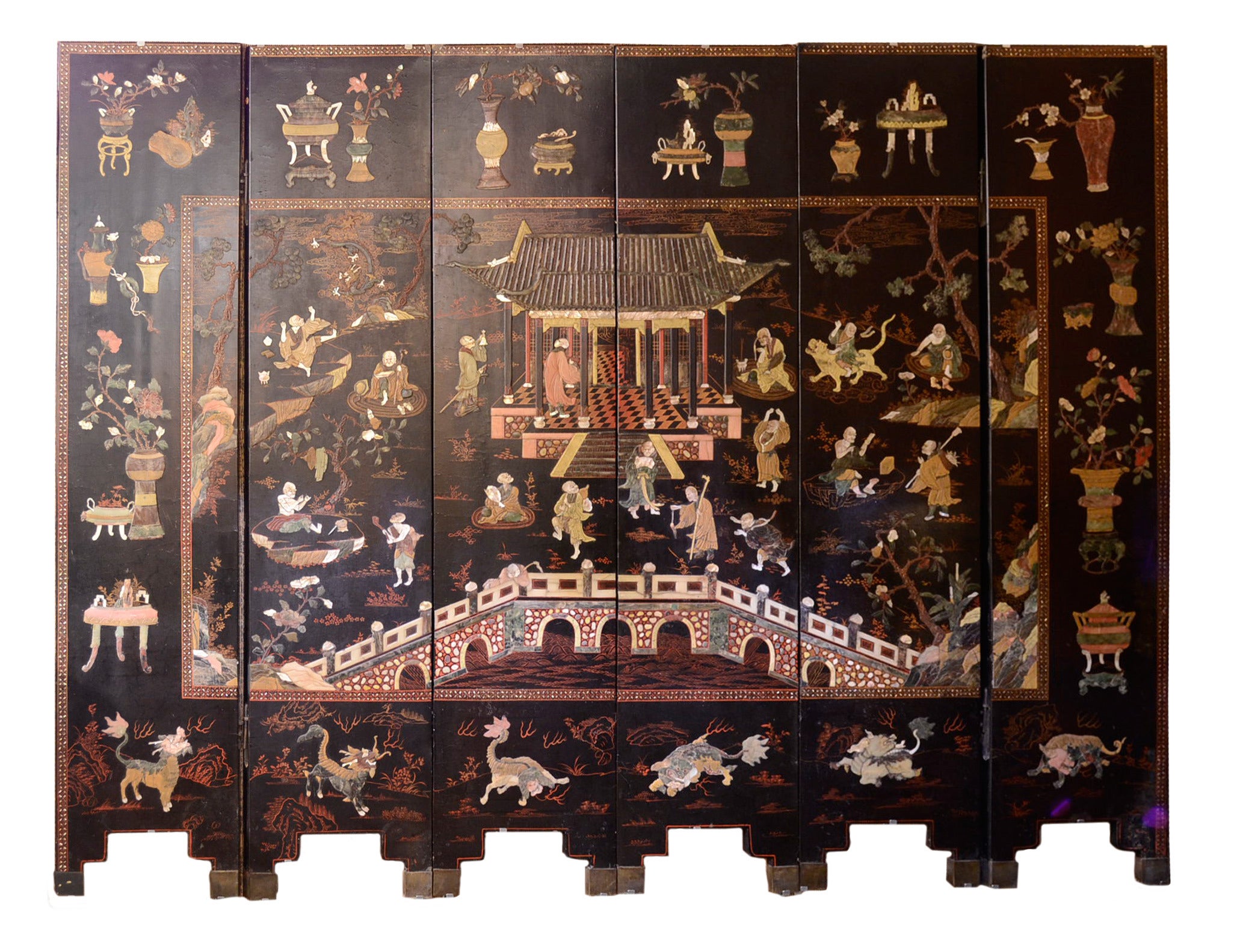 A Large, Six-Panelled Qing Dynasty Lacquer Screen