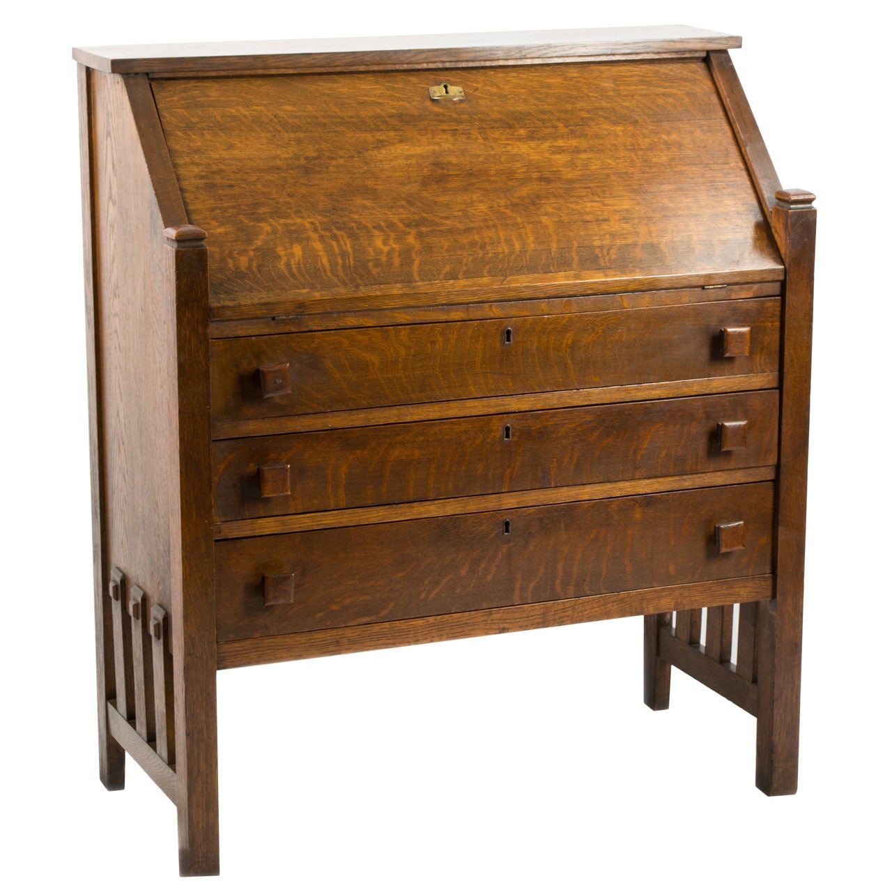 An oak Art & Crafts Desk in the style of Stickley