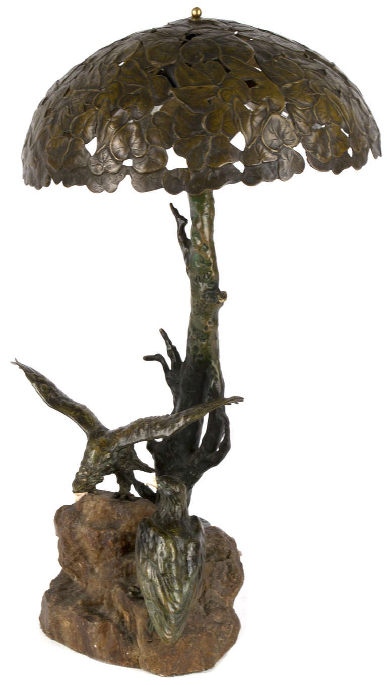 Fine Austrian Sculpted Bronze and Onyx Table Lamp In Good Condition For Sale In Salt Lake City, UT