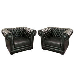 Paire de fauteuils Chesterfield en cuir noir