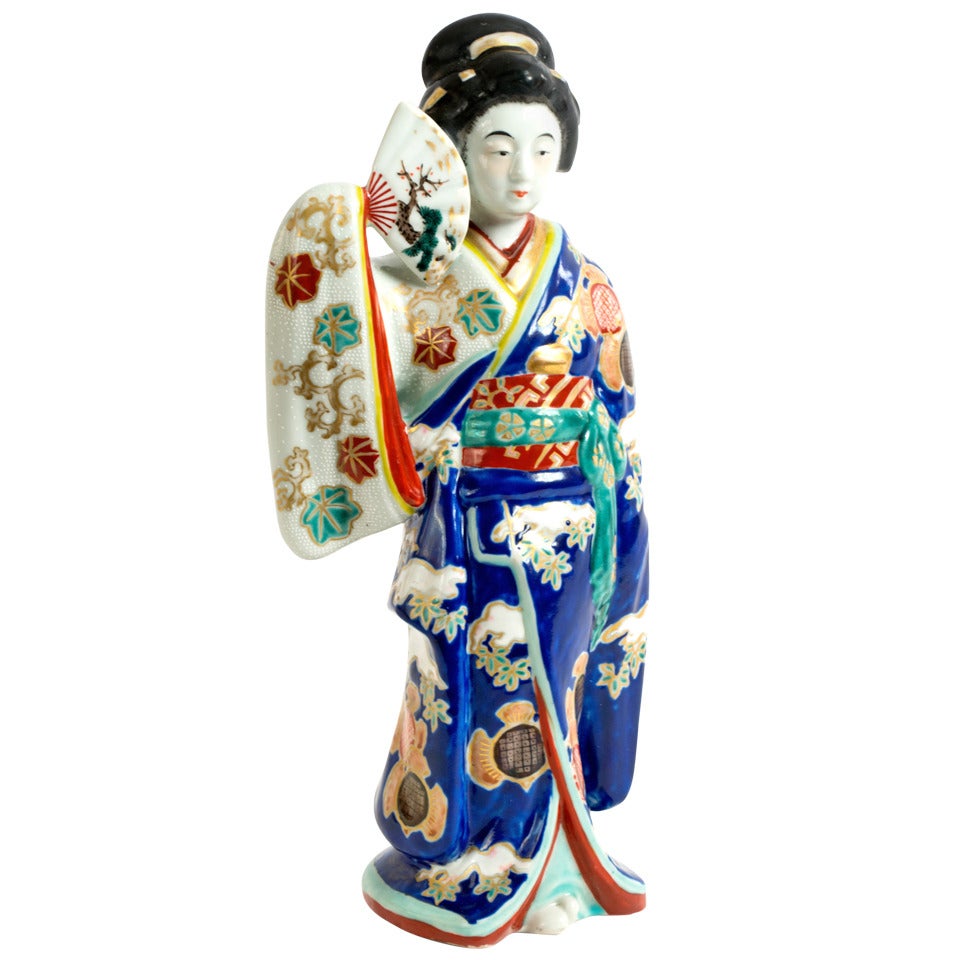 Large Japanese Meiji Porcelain Sculpture of a Geisha