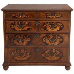 William & Mary Floral Marquetry Chest of Drawers, England, circa 1700