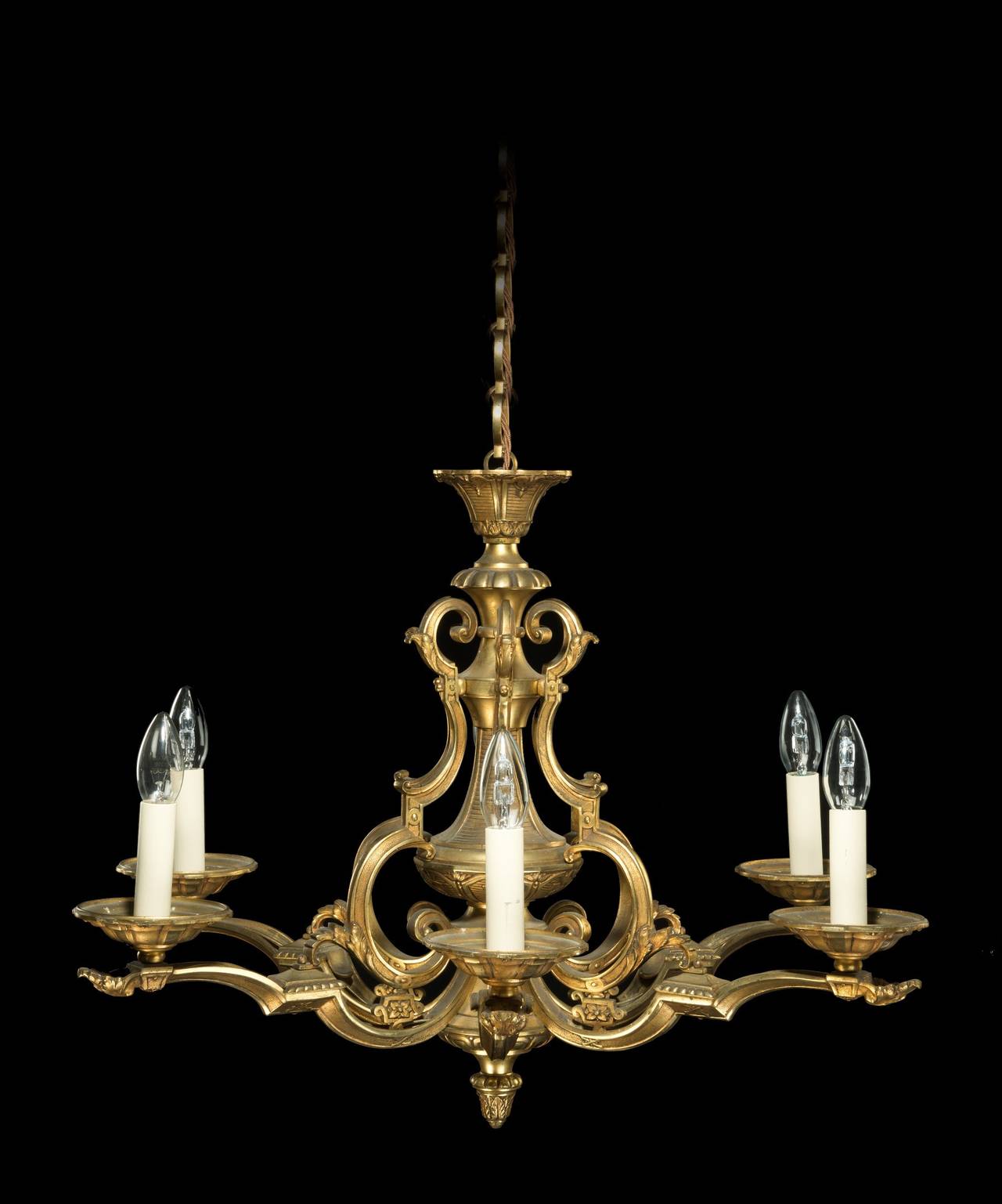 Louis XIV Brass Chandelier In Excellent Condition In London, GB